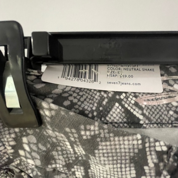 seven7 tummy less - Picture 3 of 5